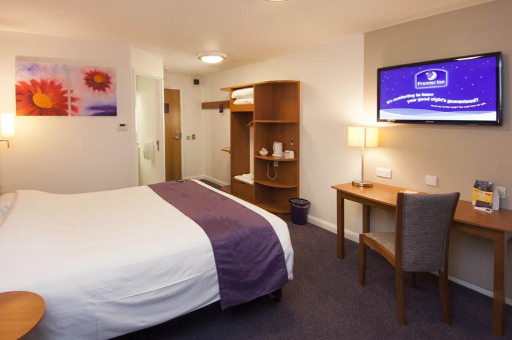 Premier Inn Manchester - Handforth Zewnętrze zdjęcie