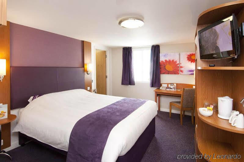 Premier Inn Manchester - Handforth Zewnętrze zdjęcie